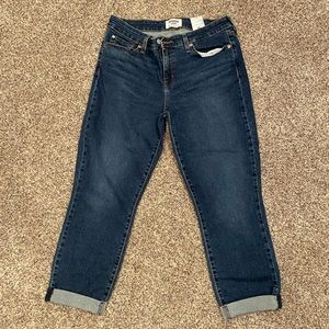 Denizen mid rise boyfriend jeans.